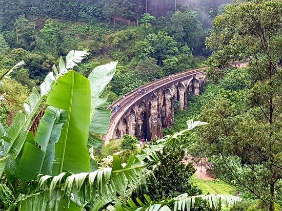 Pont aux neuf arches de Demodara